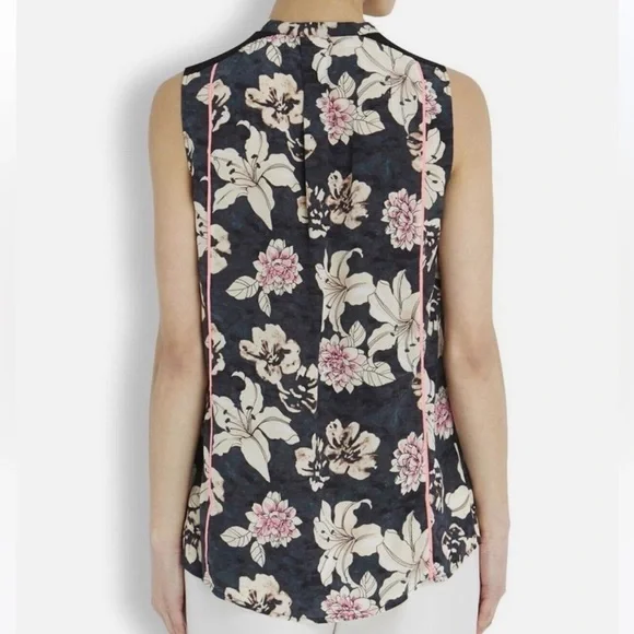 NWT Elizabeth and James Silk Sleeveless Blouse Top ~ in Lily Erwan Floral Print